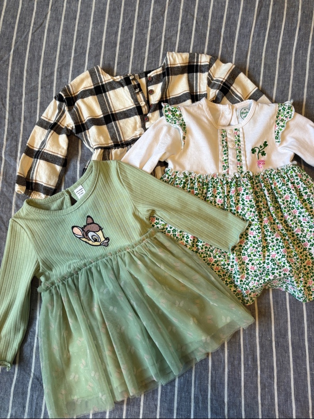 Bundle of 3 Girls Long Sleeve Dresses size 12 months 💚